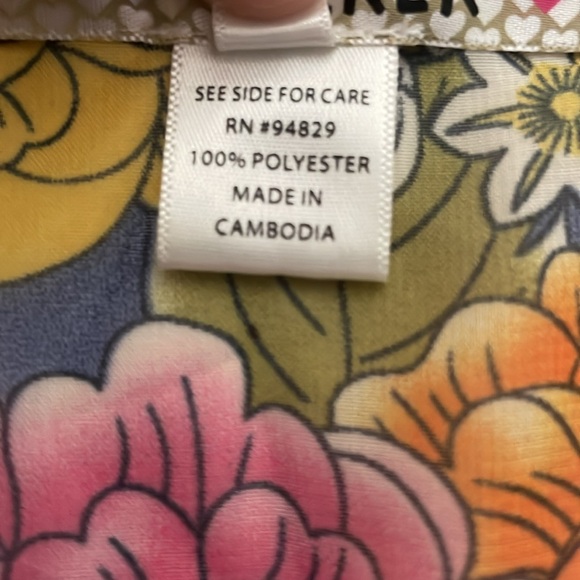 ✨☀️Beautiful floral shawl/coverup size M☀️✨ - Picture 4 of 5